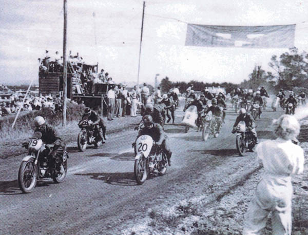 Cust Grand Prix 1956 lightweights start